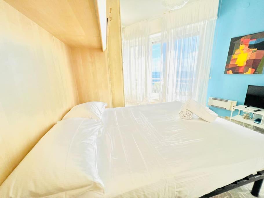 Suite Sunset 21 - Fronte Mare Sanremo Eksteriør bilde